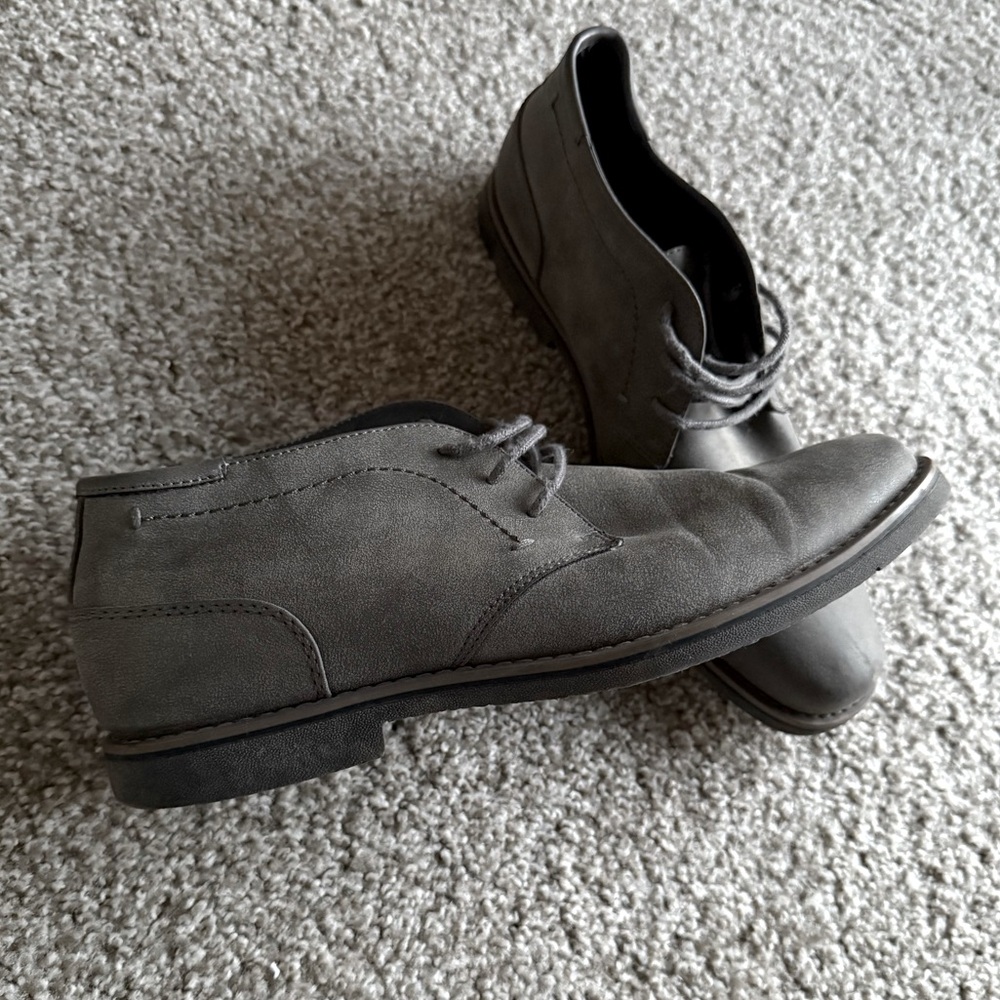 Sonoma Men’s Dress Shoes Gray Suede Formal Heeled Boot Business Casual